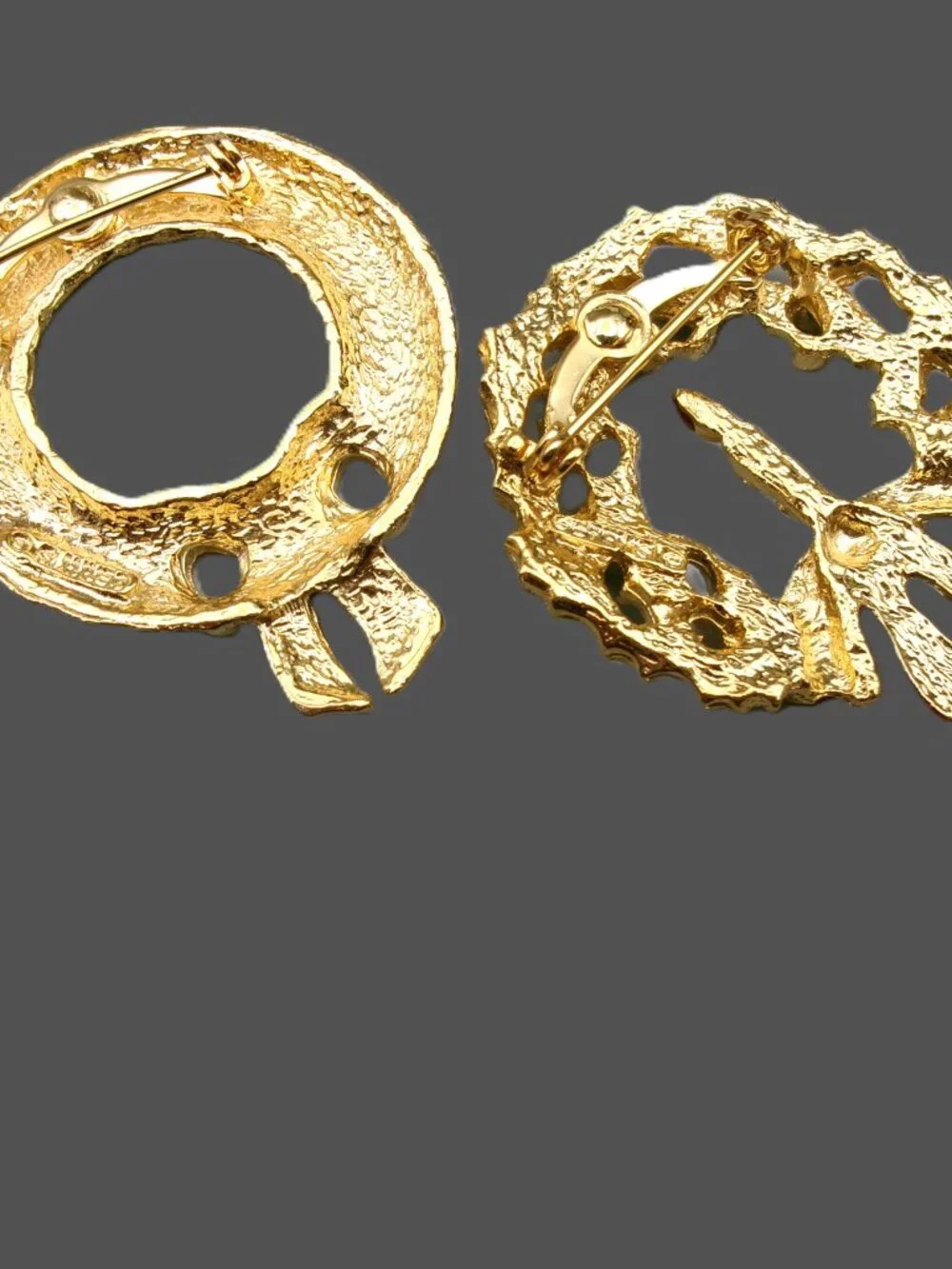 2 Gerry's Christmas Wreath Brooches, Vintage Jewelry Lot